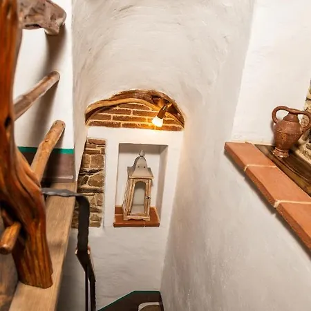 Sa Dommu De Su Maistru 'e Linna _sa Scancia_